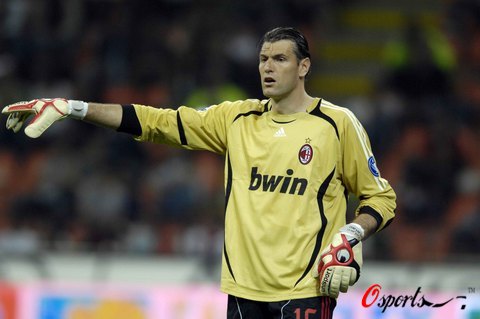 篮球勇士球星训练加量，备战强度升级